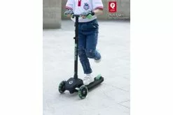 Q-Play QPlay Future Scooter - Drenge Og Piger - Sort Med Grøn - LED-belysning -Cykler Salgsbutik 1040 5 W1800